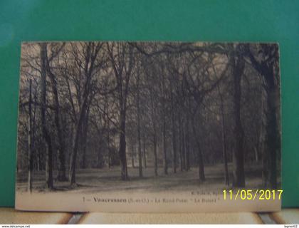 VAUCRESSON (HAUTS DE SEINE)  LE ROND-POINT "LE BUTARD"