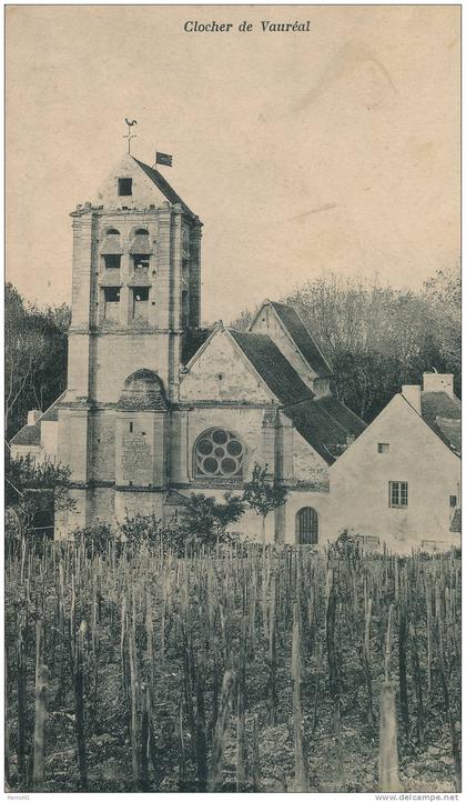 VAURÉAL - Le clocher de l'Église