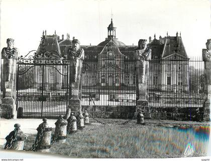 CPM 41 env de melun vaux le vicomte le chateau facade nord