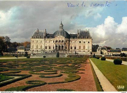 CPM Chateau de Vaux le Vicomte La Facade sur les Jardins