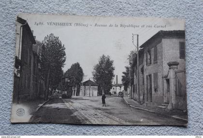 Vénissieux, avenue de la République et rue Carnot, Rhône 69
