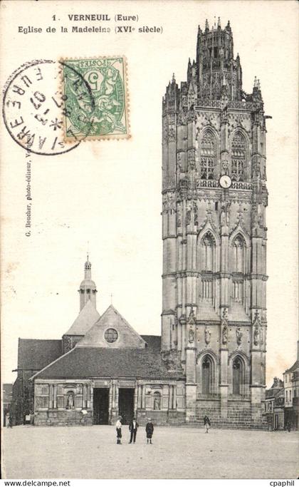 CPA Verneuil sur Avre Eglise de la Madeleine