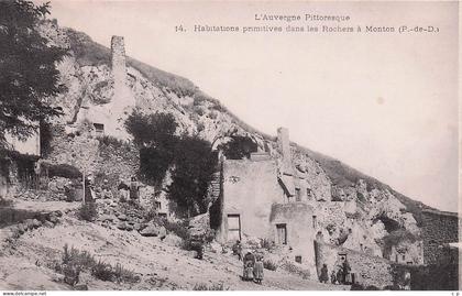 Veyre Monton - Habitations Primitives dans les Rochers  - CPA °J