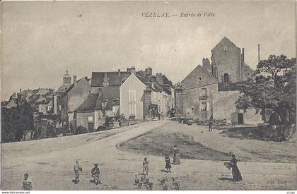 CPA Vézelay Entrée de Ville