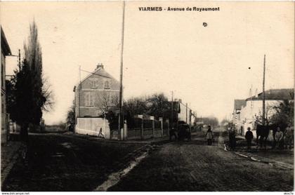 CPA Viarmes -Avenue de Royaumont (290407)