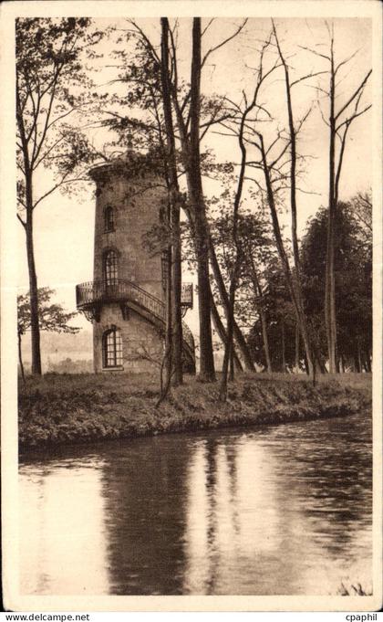 CPA Vic sur Aisne Les Bords de l Aisne