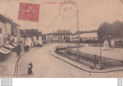 B2-65) VIC SUR BIGORRE - BOULEVARD D ' ALSACE  - EN  1905