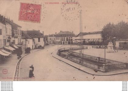 B2-65) VIC SUR BIGORRE - BOULEVARD D ' ALSACE  - EN  1905
