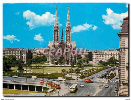 CPM Vienne Eglise Votive