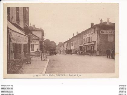 VILLARS LES DOMBES ( pompe à essence ESSO / restaurant Burnichon  )