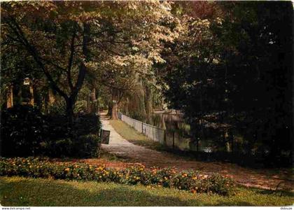 92 - Ville d'Avray - Le Parc de Lesser - CPM - Voir Scans Recto-Verso