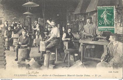 CPA Villedieu Atelier de Chaudronnerie Mauviel-Gautier Frères