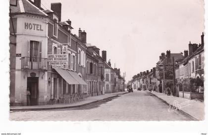 VILLENEUVE L ARCHEVEQUE(HOTEL)
