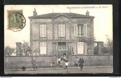 CPA Villeneuve-la-Dondagre, La Mairie, Facade