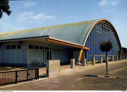 CPSM Villeparisis (S et M) Le Gymnase Raymond Aubertin Arch M Trannoy Paris XVe