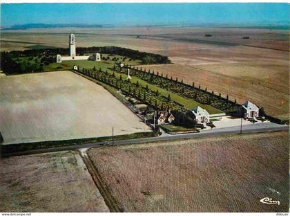 80 - Villers Bretonneux - Vue aérienne - Mémorial - CPM - Voir Scans Recto-Verso