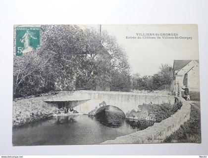 PAT - 4079  VILLIERS-SAINT-GEORGES  :  Entrée du Château de Villiers-Saint-Georges   XXX