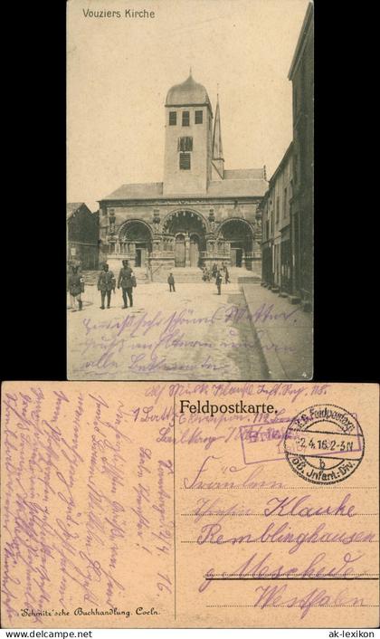CPA Vouziers Vouziers Soldaten Sanitäter vor Kirche WK1 1916
