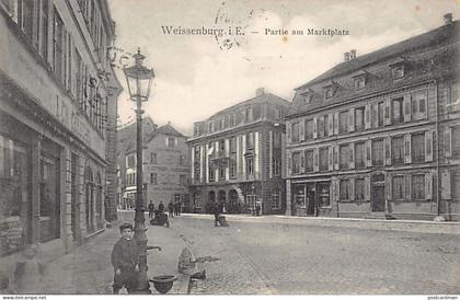 France - WISSEMBOURG (67) La place du marché