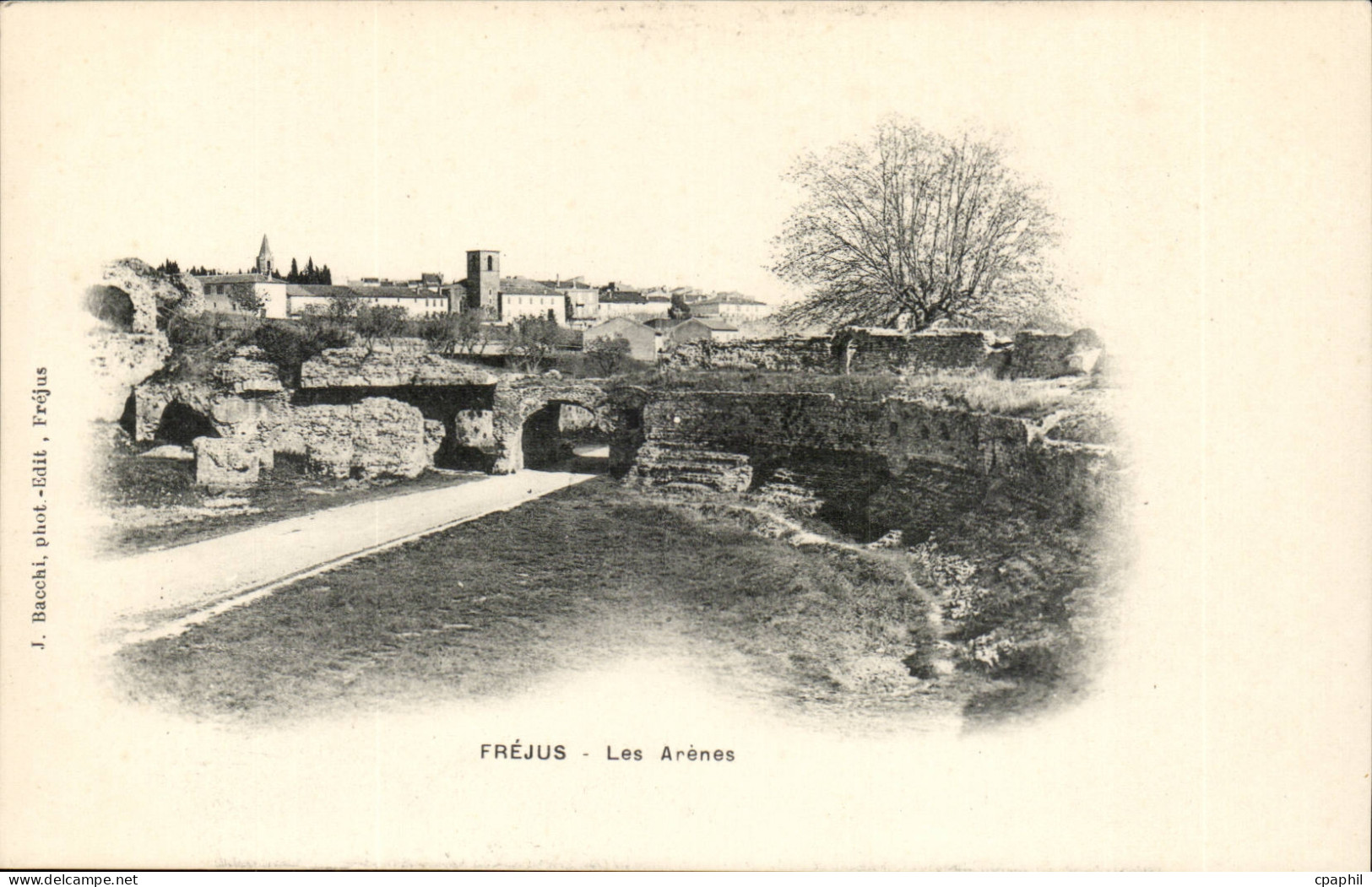 Frejus - Les Arenes - CPA