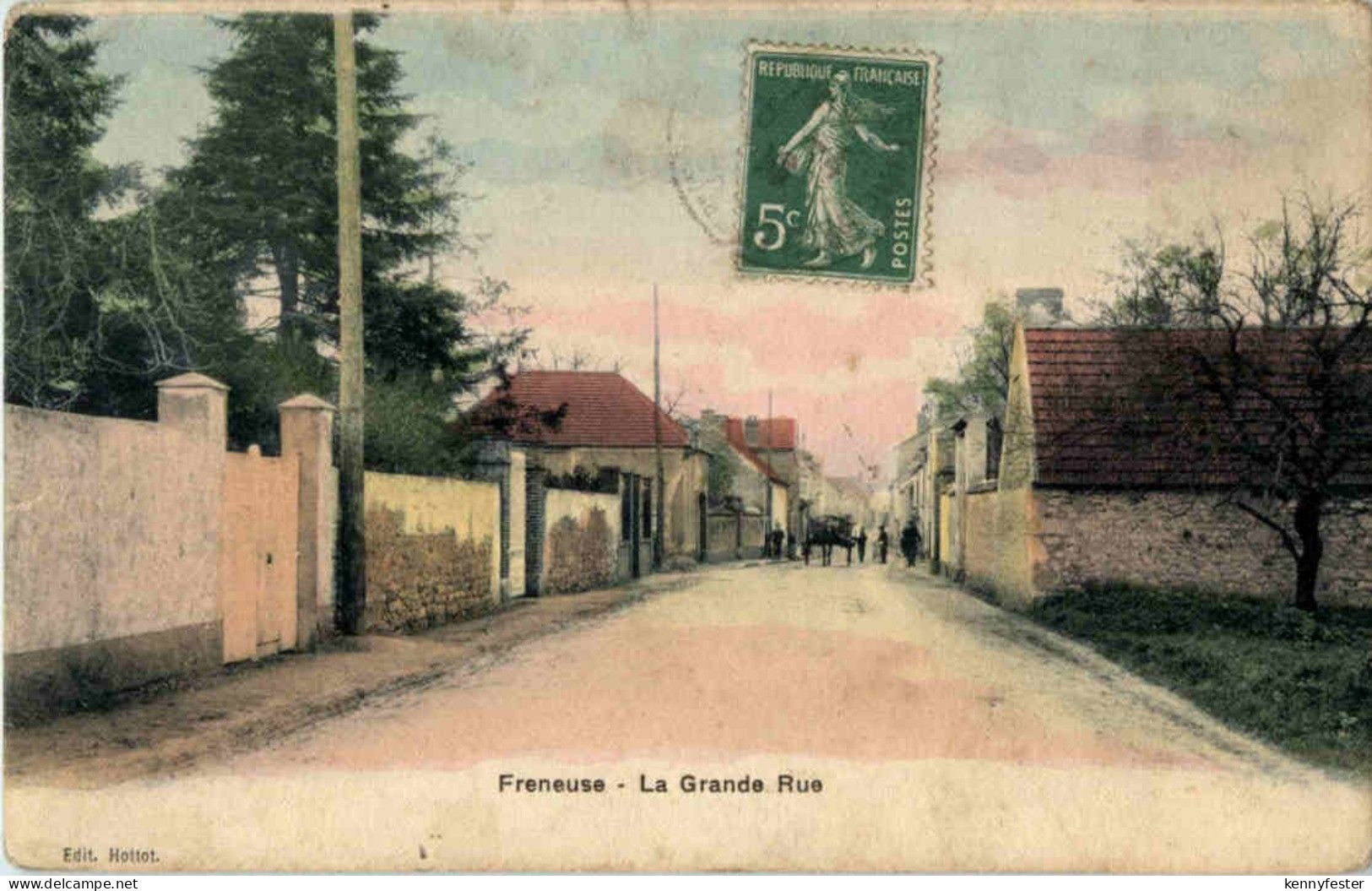 Freneuse - La Grande Rue