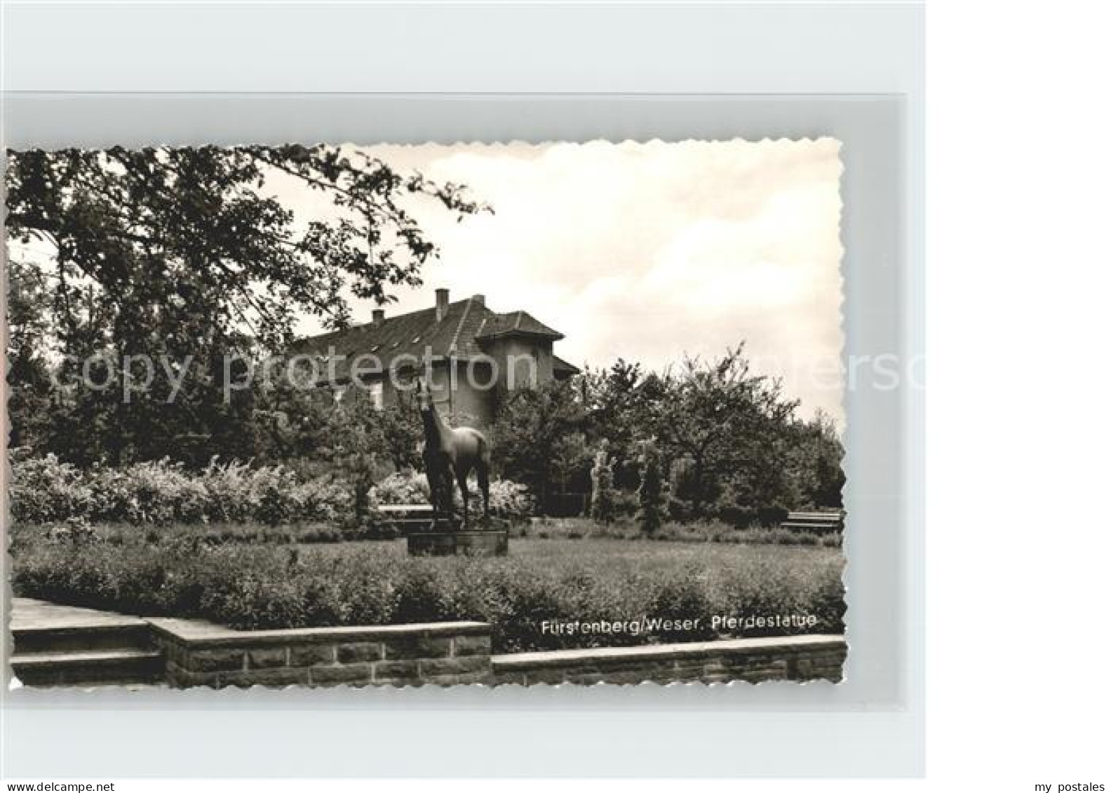 Fuerstenberg Weser Pferdestatue