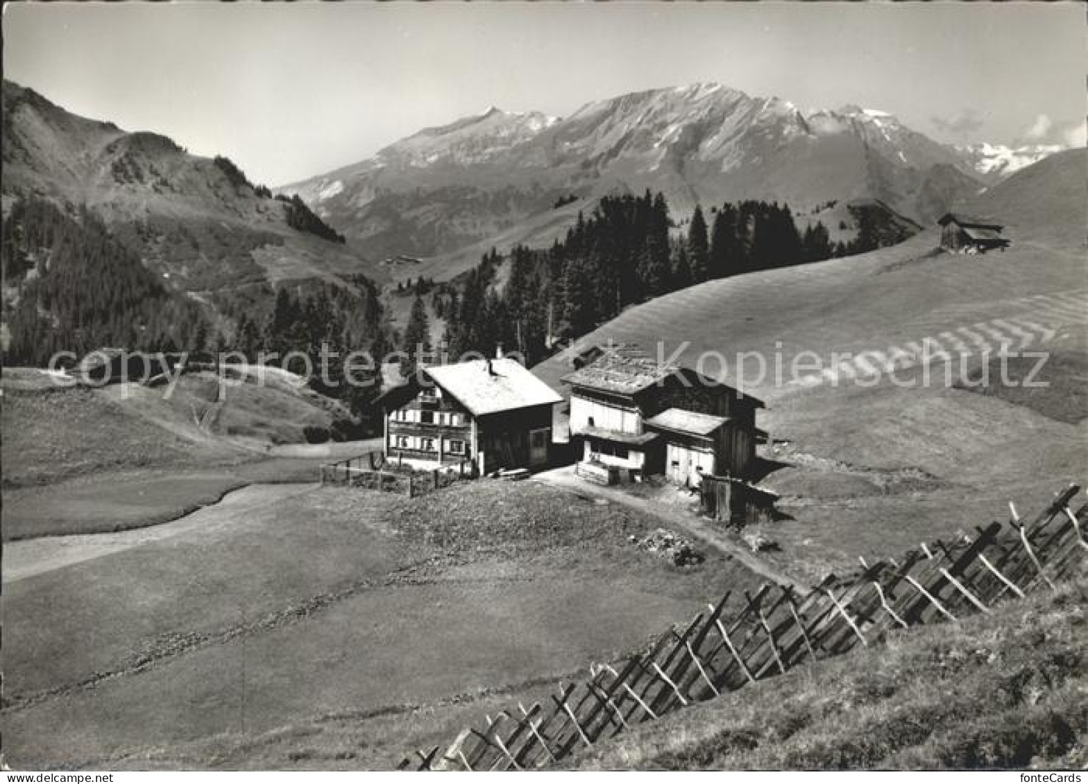 Furna Gasthaus Scaera mit Calanda