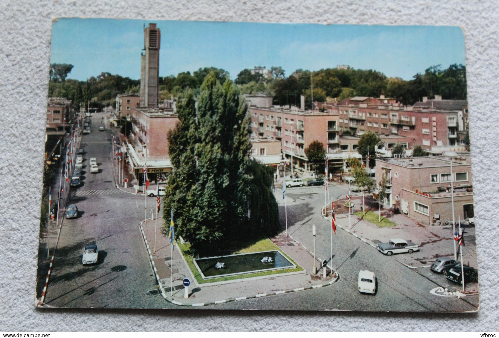 G943, Cpm, Maubeuge, place des Nations, Nord 59