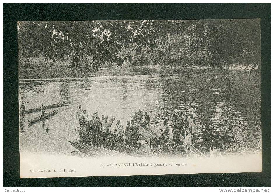 Gabon  - Haut Ogooué - FRANCEVILLE - Pirogues  (  animée pirogue Collection S.H.O. - Phot. G.P. 37)