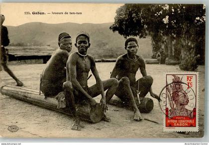 13986776 - Libreville