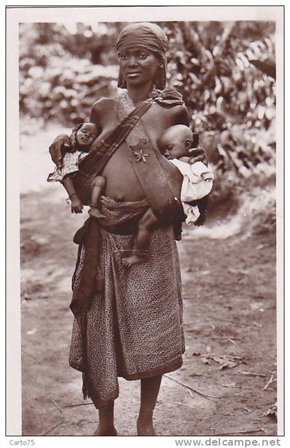 Afrique - Gabon - Mère Enfants - Tribu