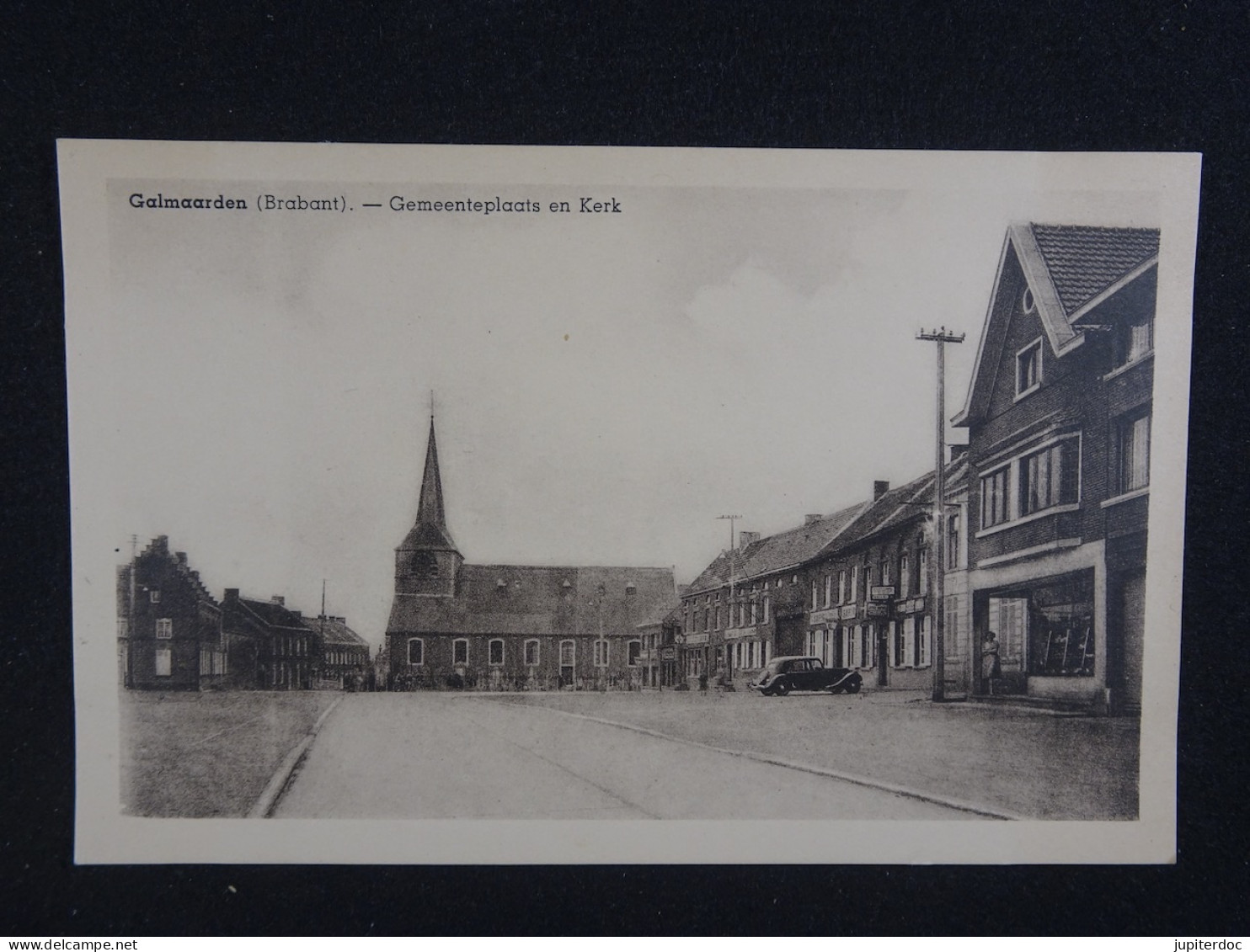 Galmaarden (Brabant) Gemeenteplaats en Kerk