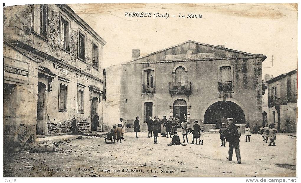 Gard- Vergèze -La Mairie.