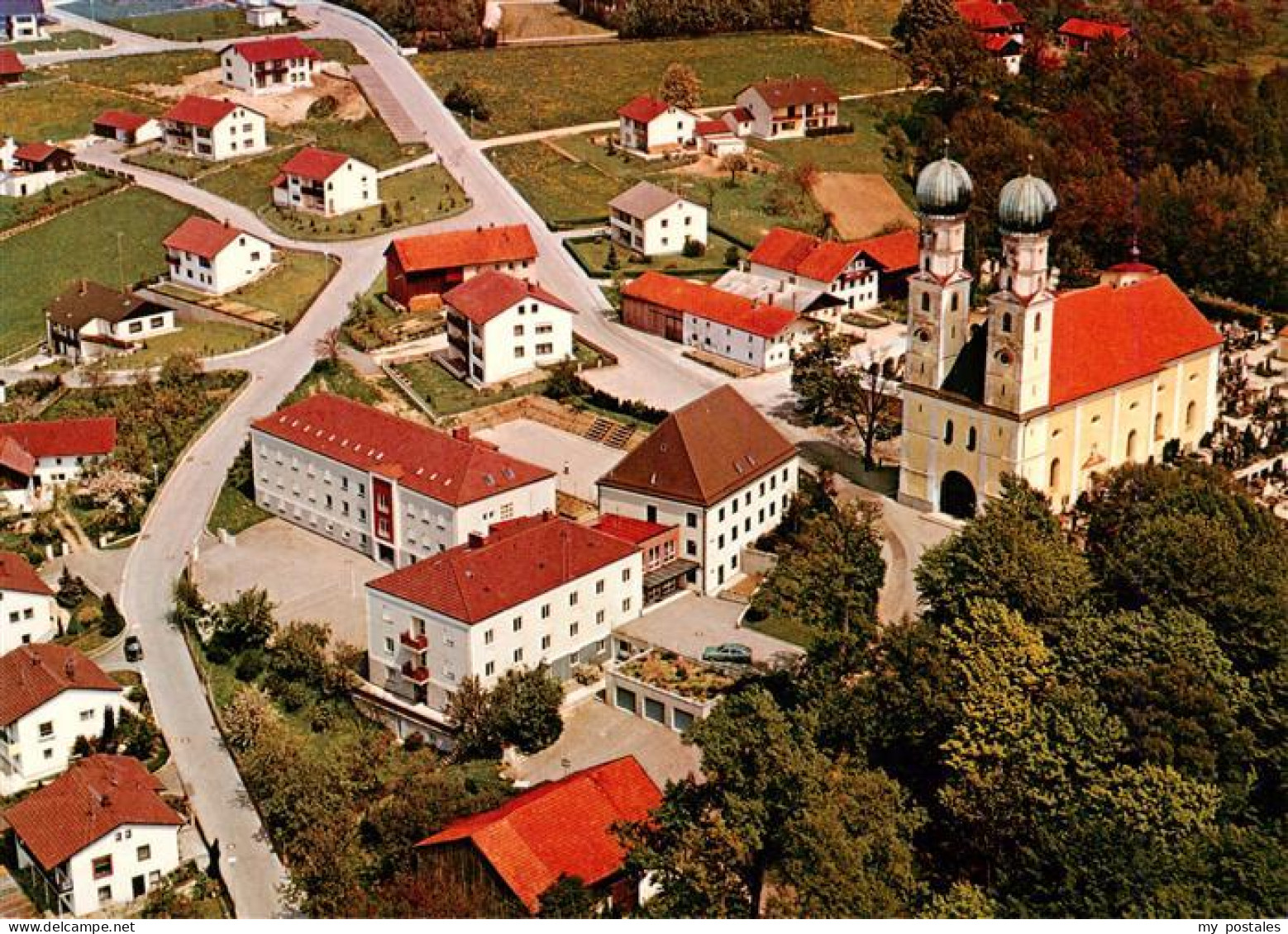 Gartlberg Pfarrkirchen Bayern Wallfahrtskirche Salvatorkolleg Kirche Zwiebelturm