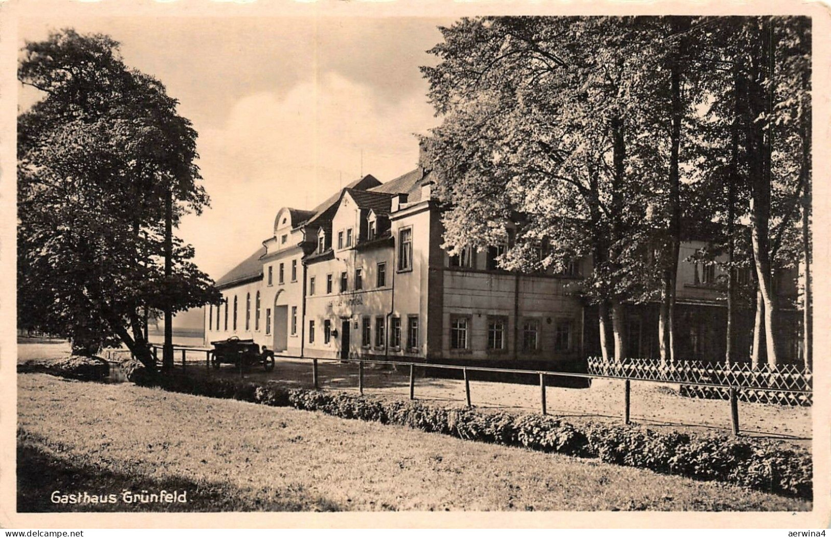Gasthaus Grünfeld in Waldenburg Sachsen Postkarte AK