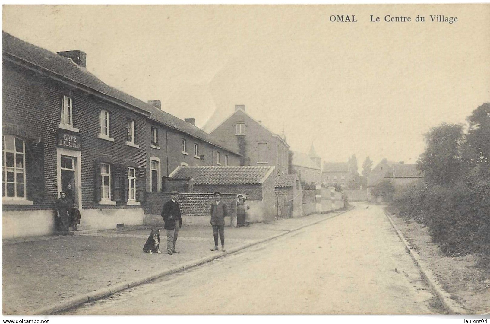 GEER. OMAL. LE CENTRE DU VILLAGE. CAFE. ANIMATION.