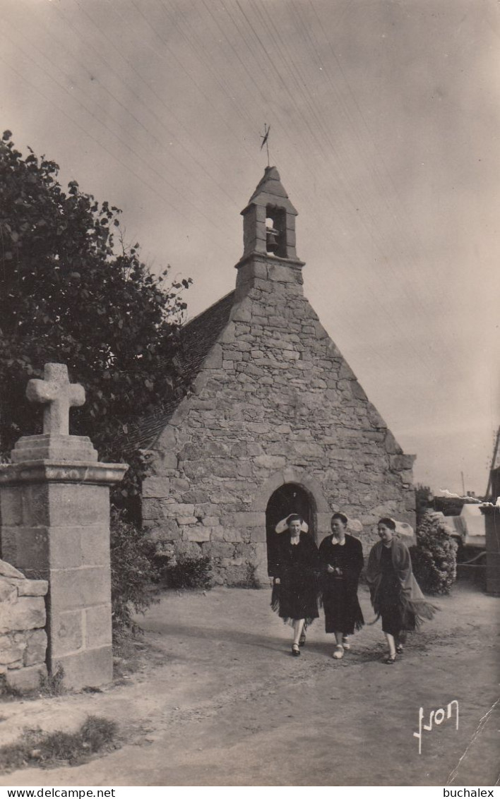 gelaufene Postkarte Tregastel - Chapelle Saint-Anne