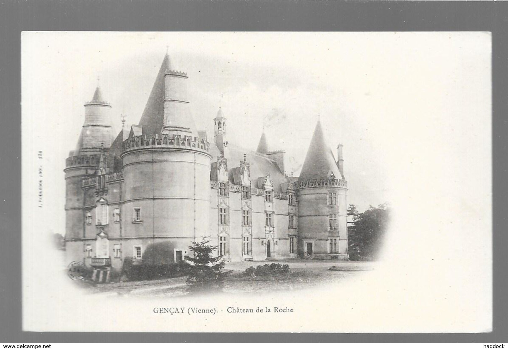 GENCAY : CHATEAU DE LA ROCHE