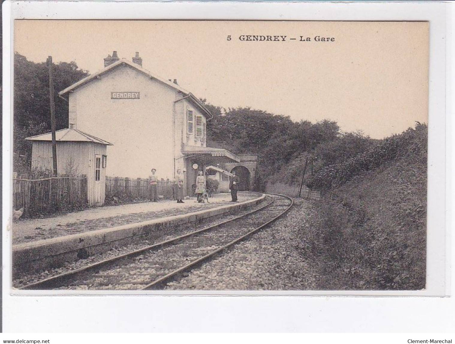 GENDREY: la gare - très bon état