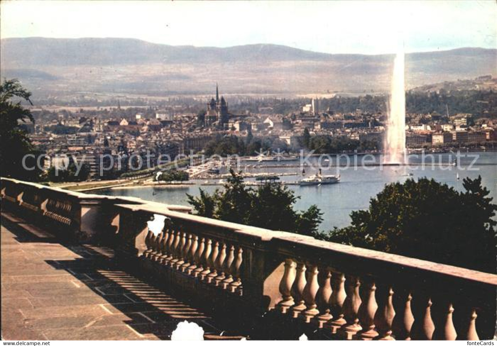 Geneve GE Rade et la Ville depuis Cologny