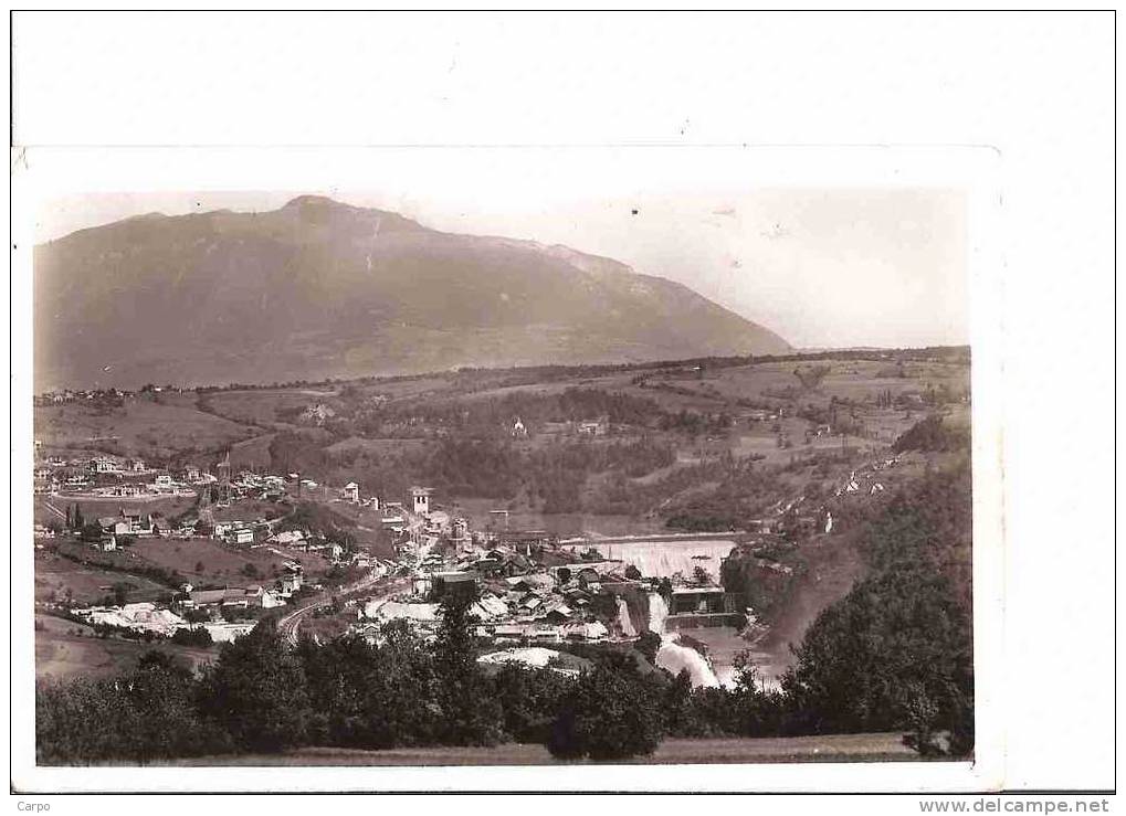 GENISSIAT. - Vue générale, le grand barrage sur le Rhone et le Jura.