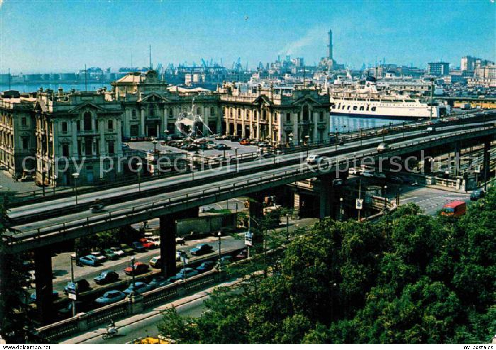 Genova Genua Liguria Hafengebaeude