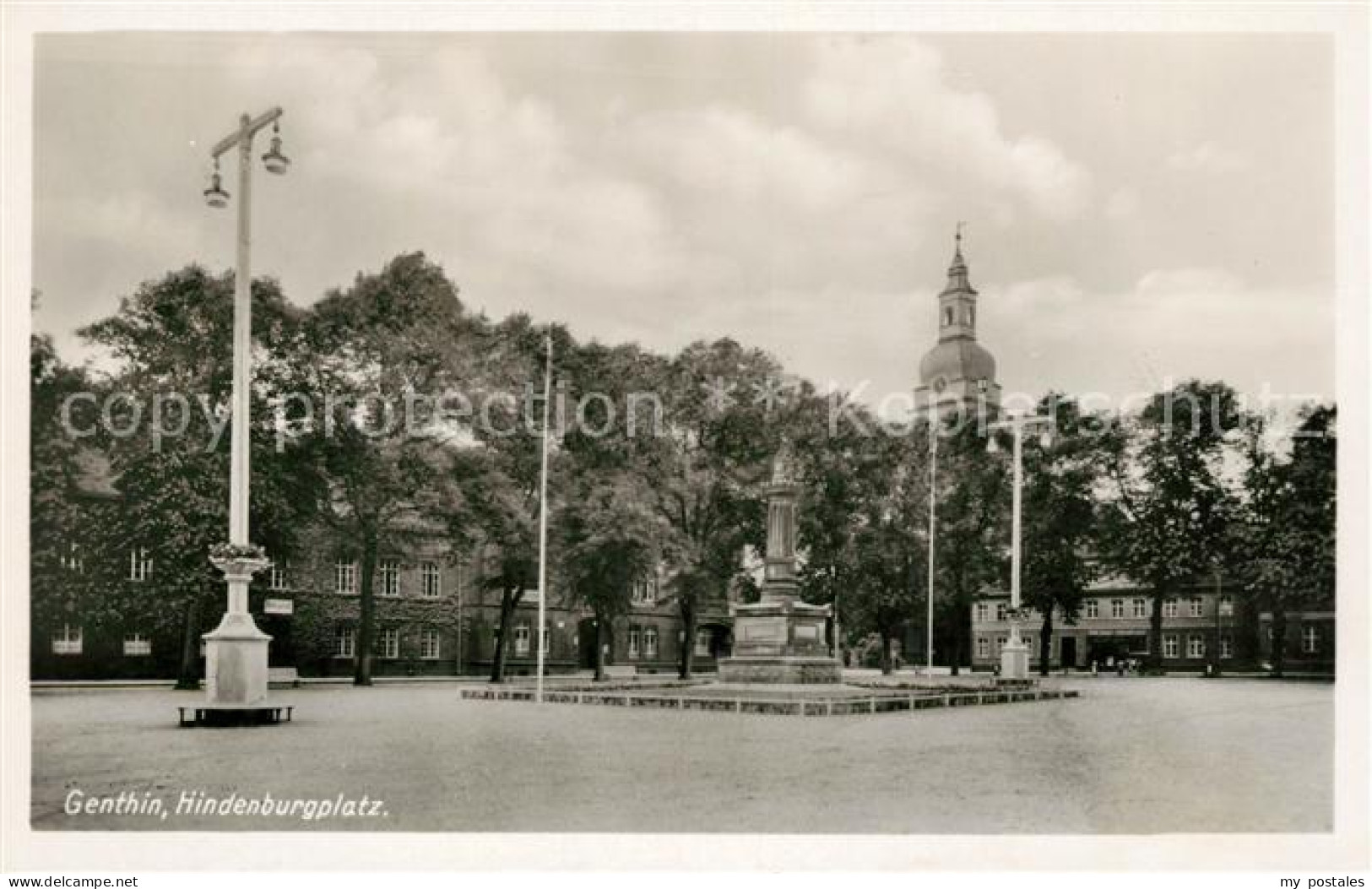 Genthin Hindenburgplatz Denkmal