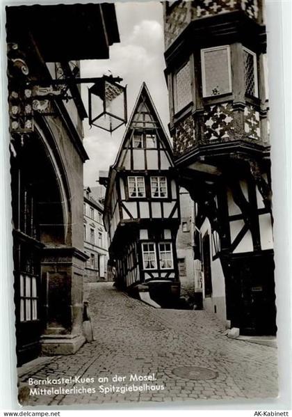 54470 W5550 Bernkastel-Kues - mittelalterliches Spitzgiebelhaus - 52151428