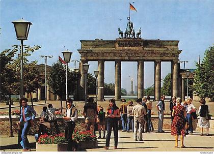 ALLEMAGNE BERLIN PORTE DE BRANDEBOURG