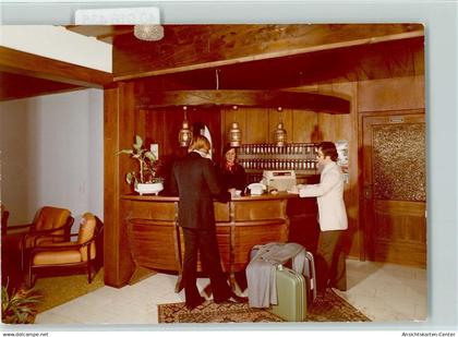 40016435 - Bad Fuessing