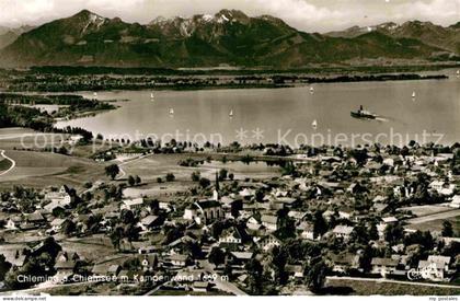 Chieming Chiemsee mit Kampenwand Chiemgauer Alpen Fliegeraufnahme