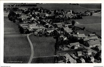 CPA Unterhaching in Oberbayern, Luftaufnahme von ländliche Umgebung, viele Gebäude
