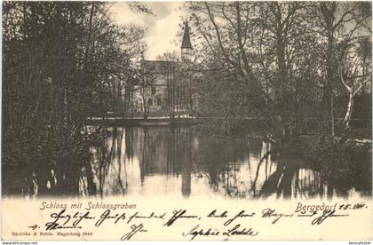 Bergedorf - Schloss mit Schlossgraben