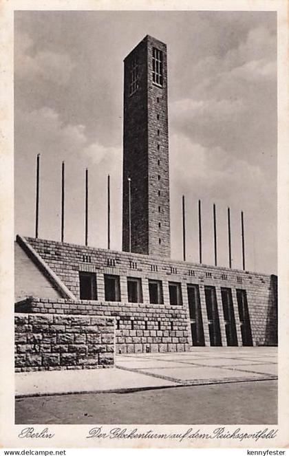 Berlin Reichssportfeld Glockenturm / Berlin /Berlin Stadtkreis